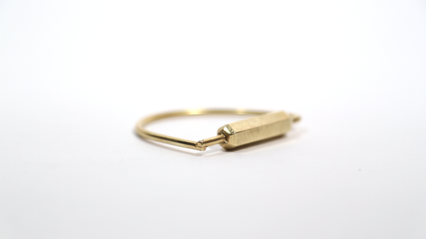 Bold Hex Wrist Hinge