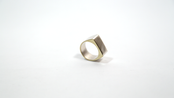 Silver Top Finger Square